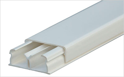 قناة الكابل على شكل W