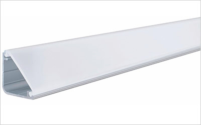 قناة كابل الزاوية