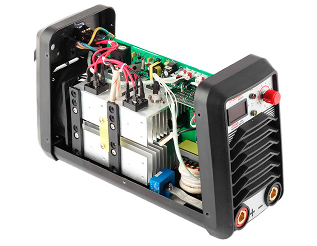 photo inverseur de soudage en coupe