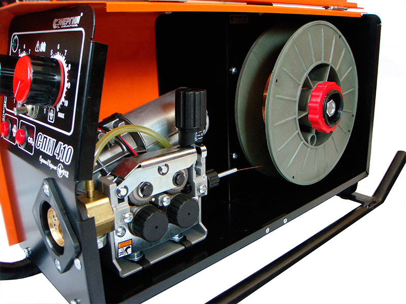 Натиснете подаване на тел