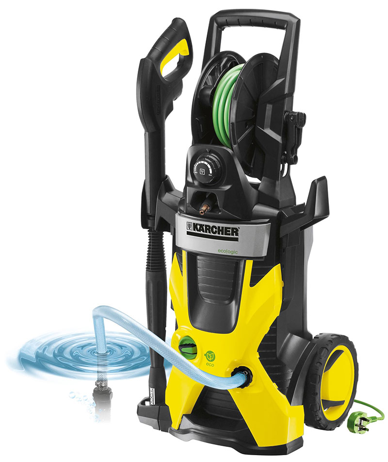 Hogedrukreiniger met waterinlaat uit de tank