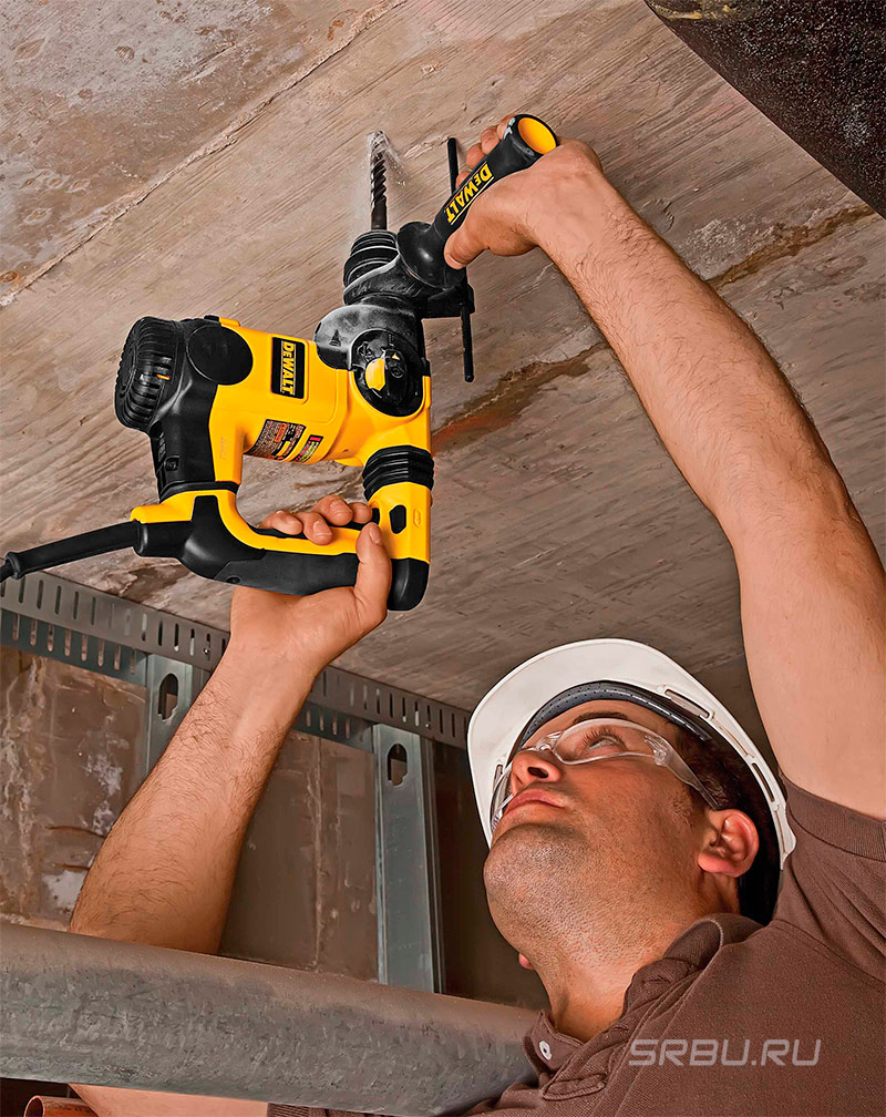 Martillo rotativo en forma de L