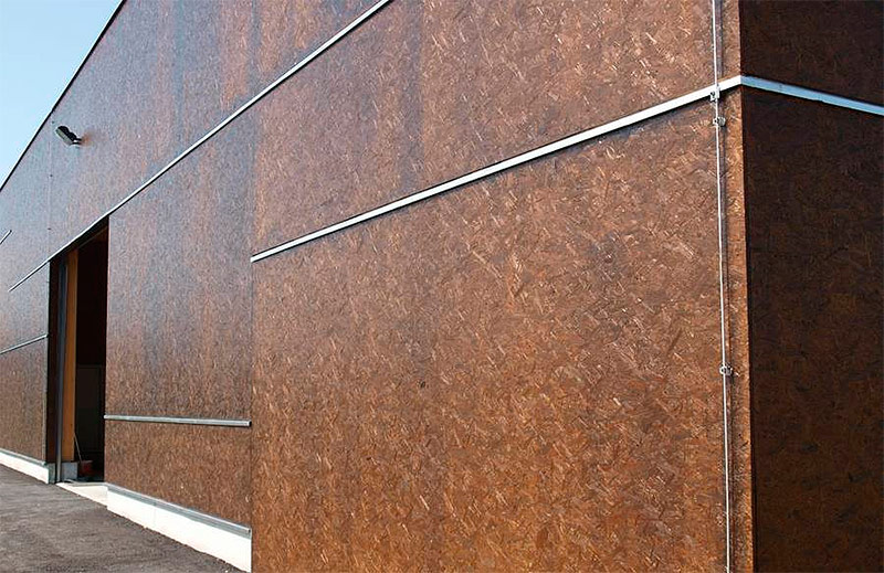 OSB-Platte mit Azurblau beschichtet