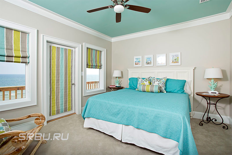 Verf voor het plafond in de slaapkamer