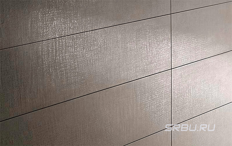 Lappated keramische garnituur