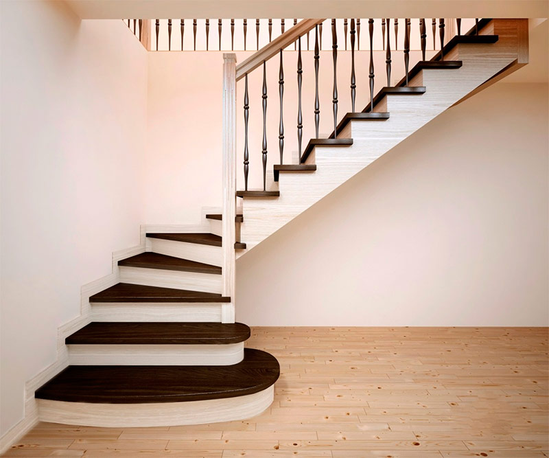 Стъпка стълба с 90 стъпала