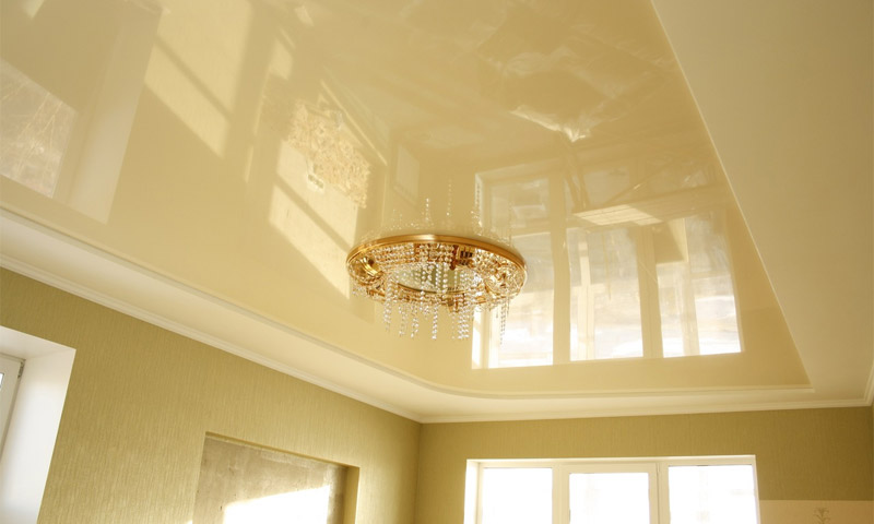 Reviews and opinions on the use of glossy stretch ceilings
