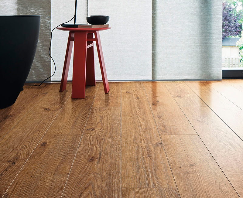 Skosenie po obvode laminátovej dosky