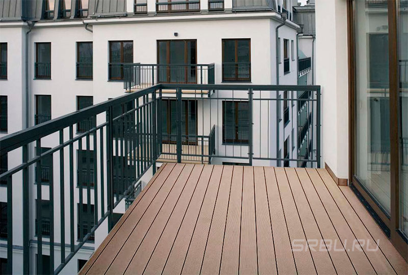 Decking pe balcoane