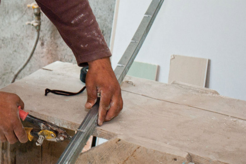 Profil de ghidare îndoită