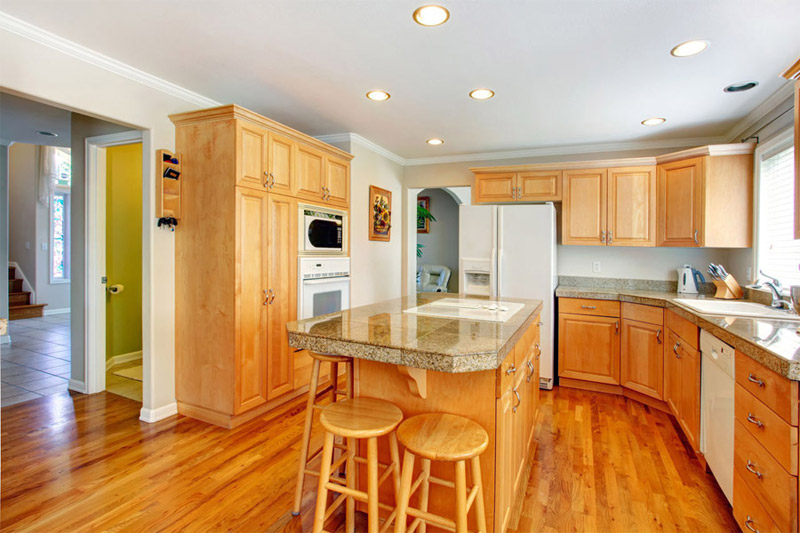 Единичен разтегателен таван