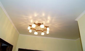 Pros and cons of fabric and PVC stretch ceilings