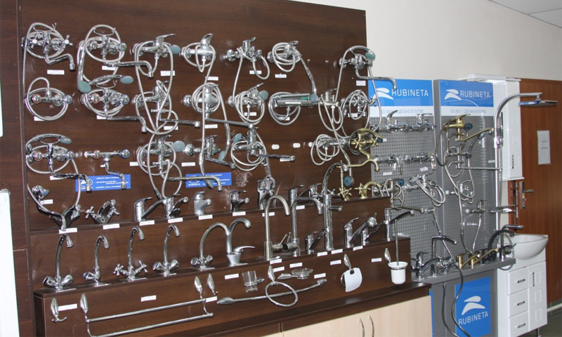 Types of mixers of various designs