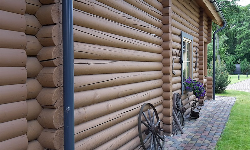 How to paint a wooden house outside, which paint is best to choose