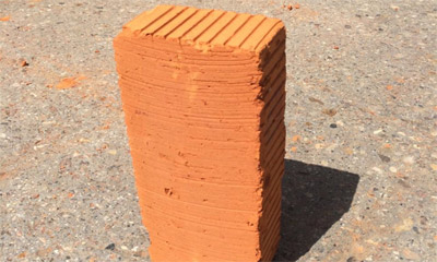 อิฐแข็ง