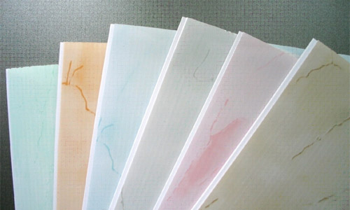 How to fix plastic panels to the ceiling or wall correctly and without errors