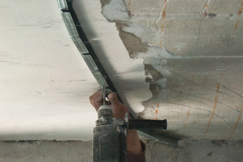 Gebogen profielbevestiging