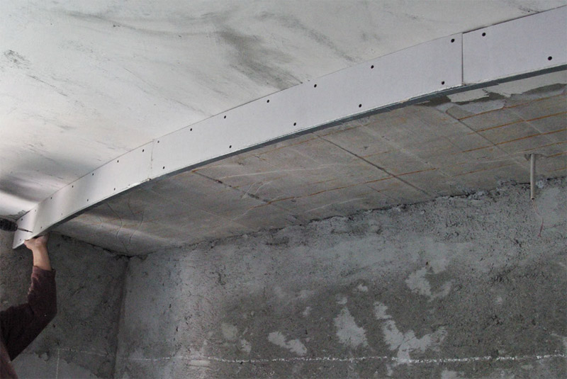 Vaste gebogen constructie