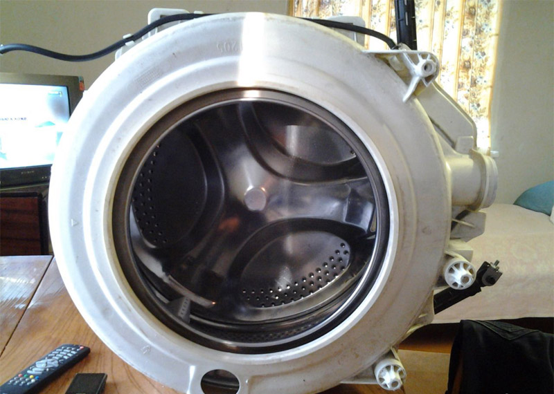 Machine à laver les cuves en plastique